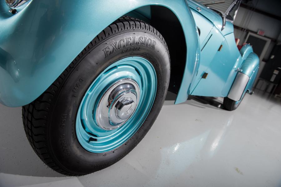 Колеса Lea-Francis 2&frac12;-Litre Sports 1949 года  (фото 15 из 40)